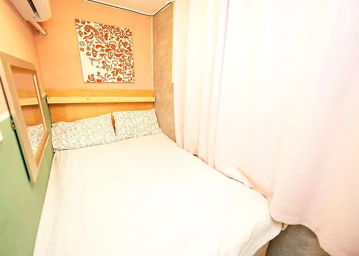 Apartment B-gu & Anne House Hongik Station Seoul